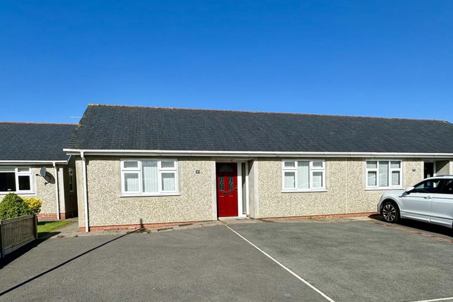 Semi-detached bungalow to rent in Bro Gwystl, Y Ffor, Pwllheli