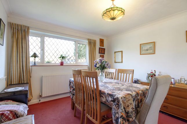 1, Derby Close, Hildenborough photo 4