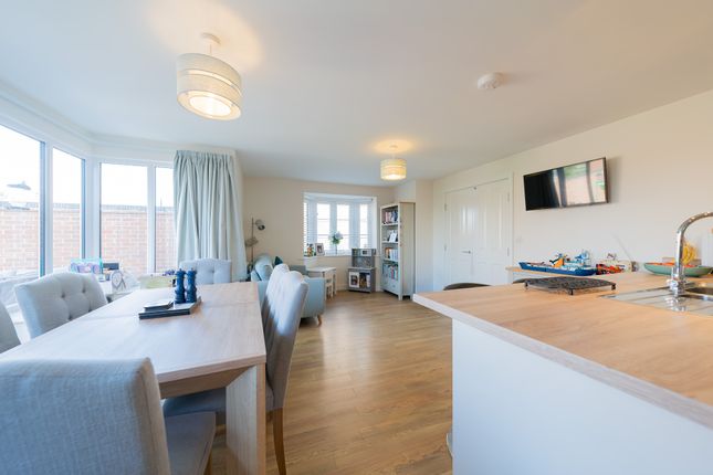 20 Deveron Drive, Leicester photo 4