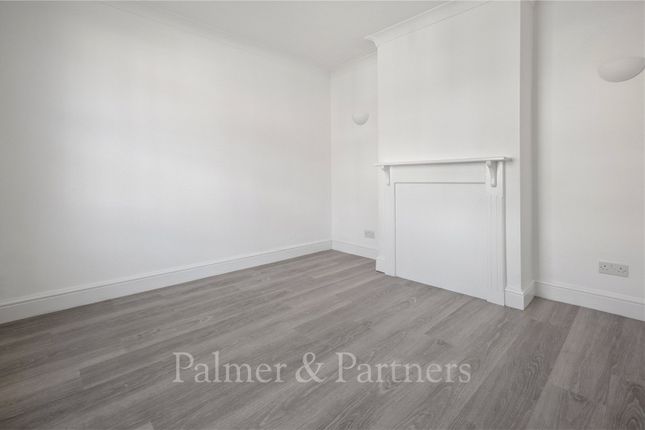 80, Albert Street, Essex photo 2