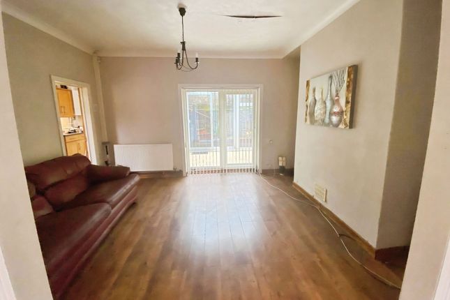 1 Pentwyn Road, Port Talbot photo 3