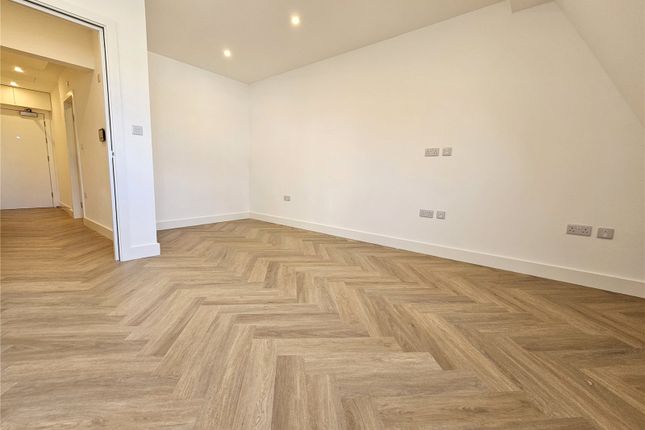 Flat 6, 73A,, North End, Croydon photo 2