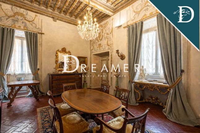 Thumbnail Apartment for sale in Via Zefferini, Cortona, Toscana