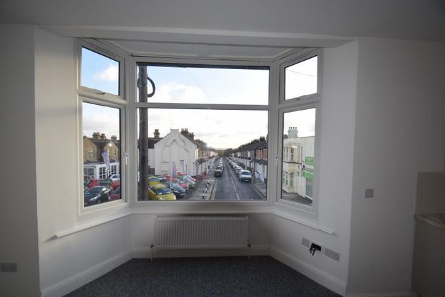 Flat 2, 785a, Southchurch Road, SOUTHEND-ON-SEA photo 4