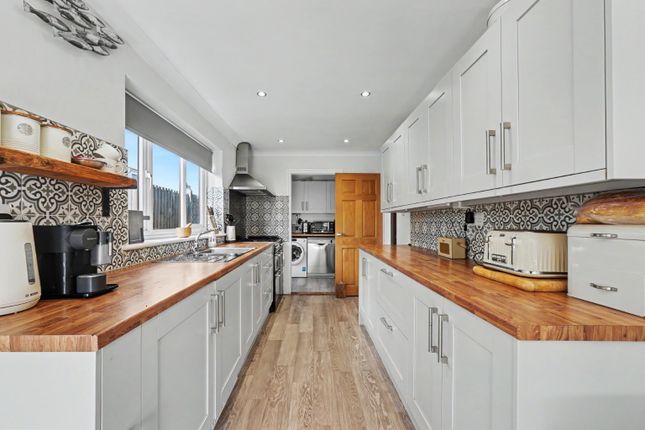 72a First Avenue, Gillingham, Kent photo 3