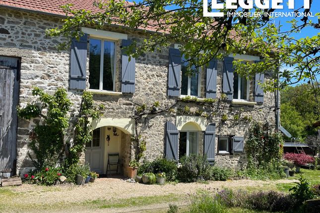 Villa for sale in Saint-Priest-La-Feuille, Creuse, Nouvelle-Aquitaine