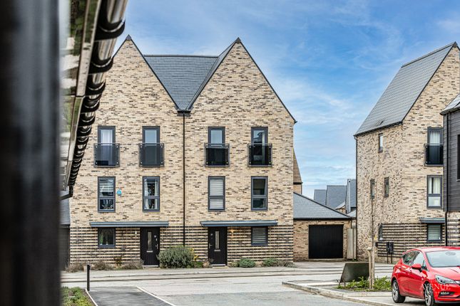 4-bed house on 37, Stirling Road, Cambridgeshire, £425,000