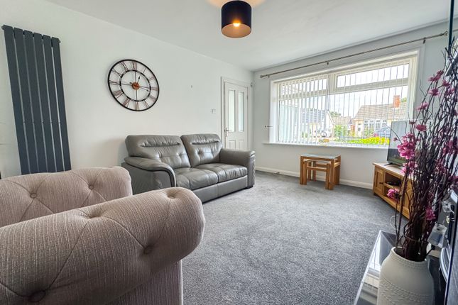 12, Ludlow Crescent, Redcar photo 2