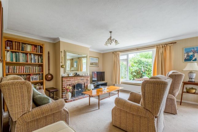 23, Midfields Drive, Burgess Hill photo 4