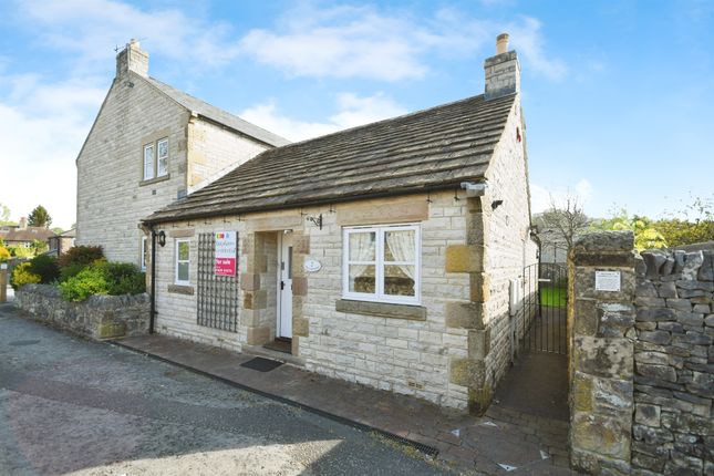 Flat 2, The Courtyard, New Street, Bakewell photo 2