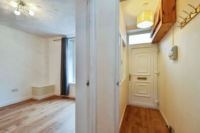 14, Caroline Street, Tonypandy photo 4