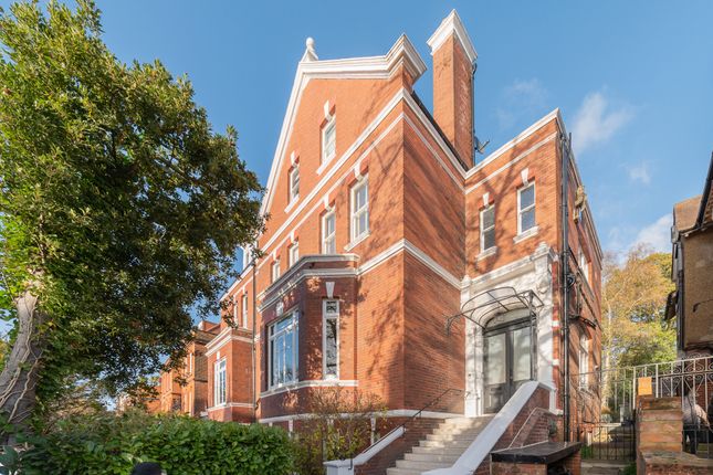 Flat 5, 8, Lindfield Gardens, Hampstead photo 3
