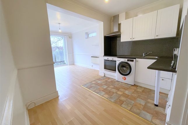 42, Winlaton Road Bromley, Bromley photo 2