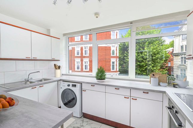 Holbein Place, London photo 3