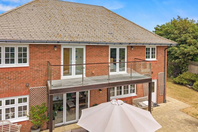7, Langland Grove, Swansea photo 4