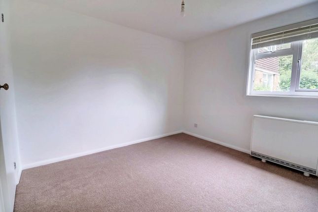 96, Wrights Lane, Prestwood photo 4