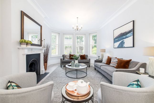 Thumbnail Flat to rent in Gloucester Road, South Kensington