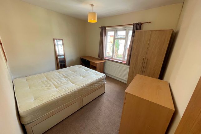 Foxhill Road, Reading photo 5