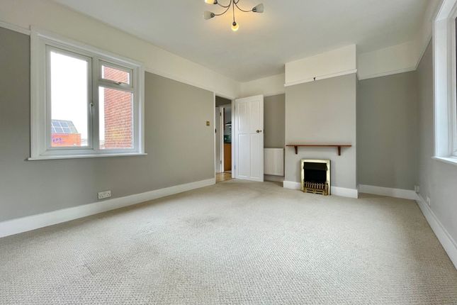 139 Chickerell Road, Weymouth photo 2