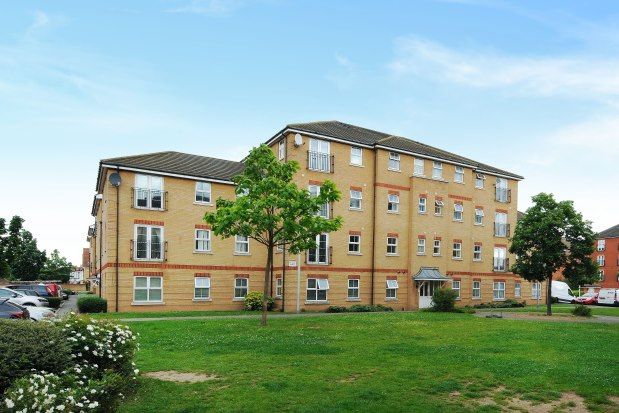 Thumbnail Flat to rent in Piper Way, Ilford