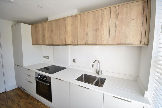 Flat 3, Combe House, Combe Road, Portishead photo 2