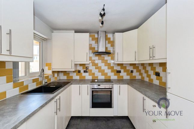 4, Hughley Close, Oldham photo 2