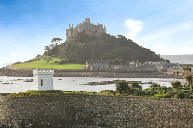 Flat for sale in Fore Street, Marazion, Cornwall