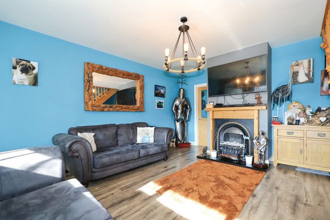 31, Aspen Way, Wolverhampton photo 4