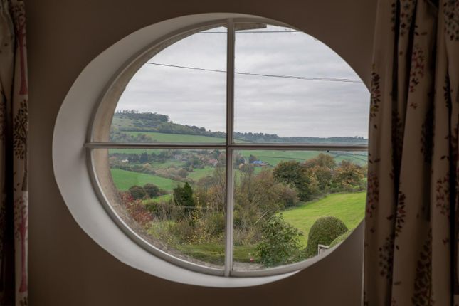 Bluebell Cottage, Gloucester Road, Bath photo 3