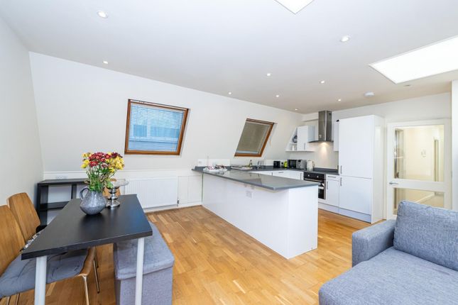 Flat C, 26, Kilburn Place ,, London photo 4