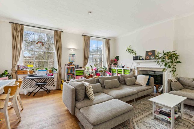 Terraced house to rent in Connaught Square, Hyde Park W2
