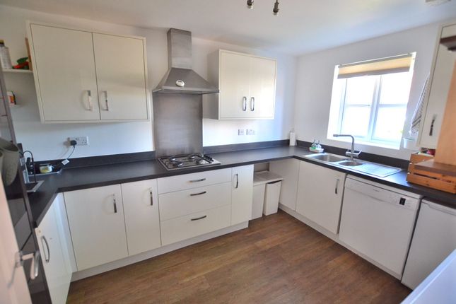 36 Southfield Avenue, Loughborough photo 4