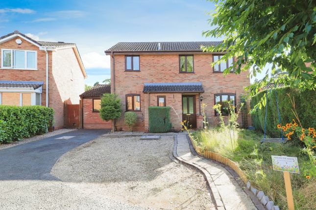 Detached house for sale in Chaffinch Drive, Kidderminster