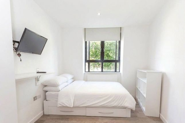 1-bed flat on Flat 6,, St. Stephens House, Bristol, £1,050/mo