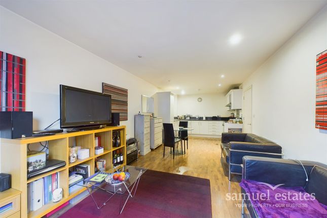 Prospect House, Chapter Way, London photo 4