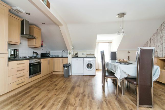 10 Beach Court,, Lon St. Ffraid, Gwynedd photo 4
