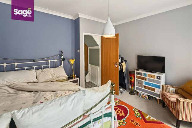 46, Alexandra Place, Newport photo 5