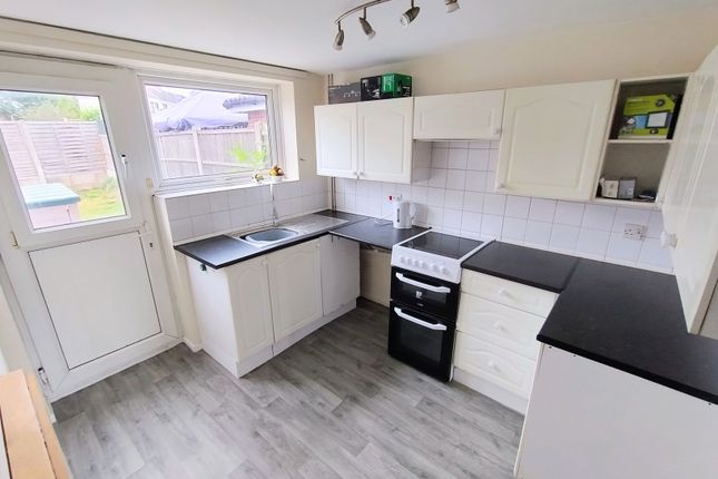 9, Logan Close, Wolverhampton photo 5
