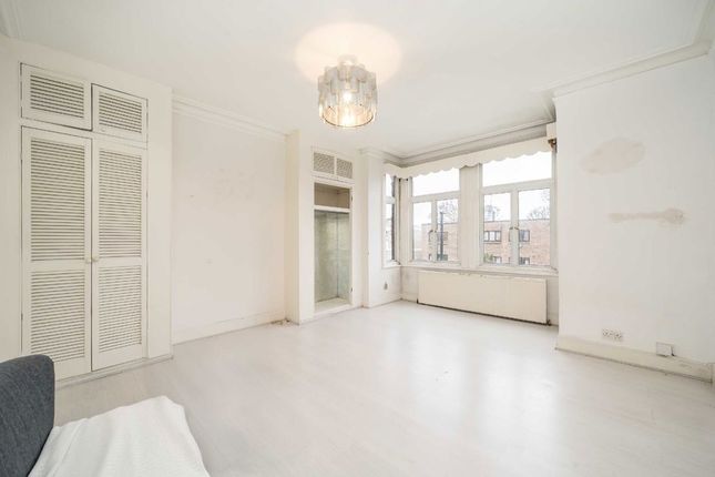104, Knollys Road, London photo 3