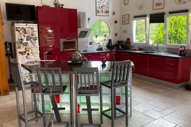 Country house for sale in La Roche-Chalais, Dordogne, France - 24490