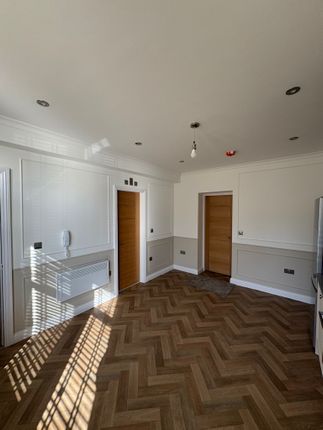 1, Bentcliffe Drive, Leeds photo 4