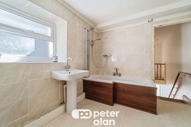 24, Margaret Terrace, Port Talbot photo 3