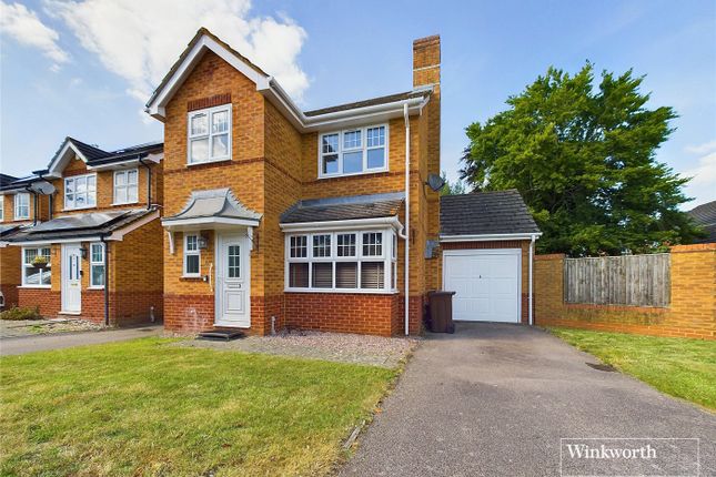 Thumbnail Semi-detached house to rent in Century Drive, Spencers Wood, Reading, Berkshire