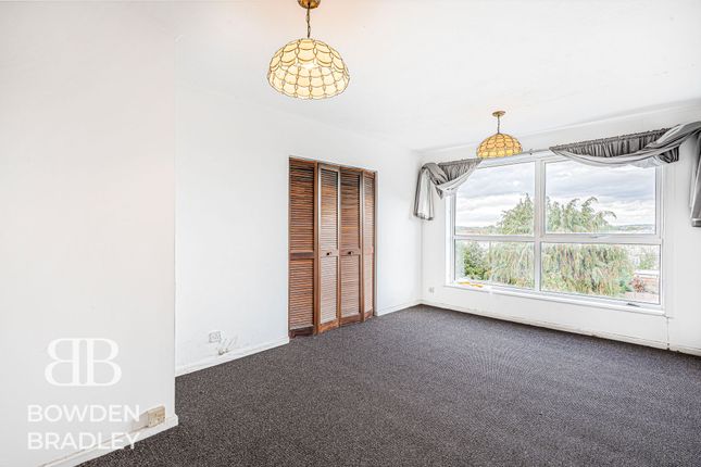 18 Paul Court London Road, Romford photo 2