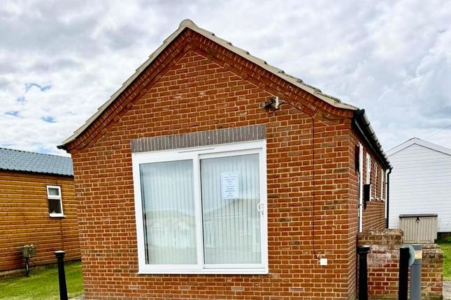 22, Park Avenue, Leysdown photo 2