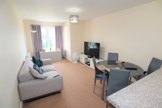11, Riverside Drive, Lincoln photo 4