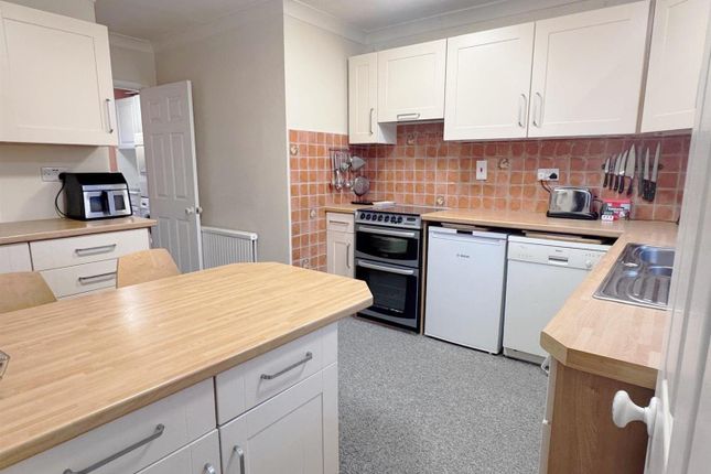 15, Cheviot Close, Newbury photo 4