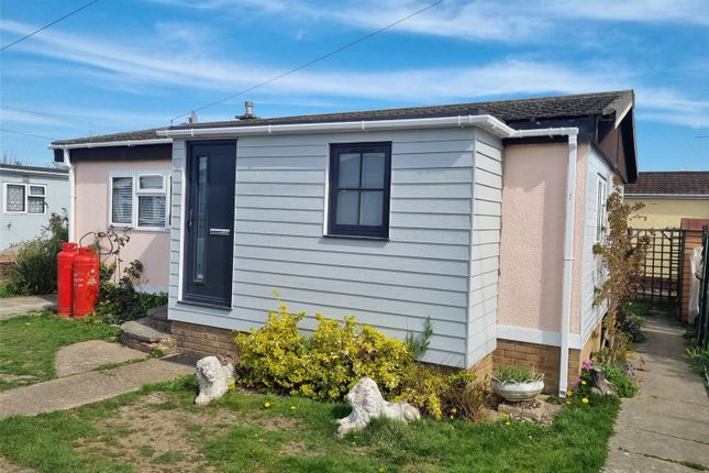 2-bed caravan on 10, The Close, Hockley, £195,000