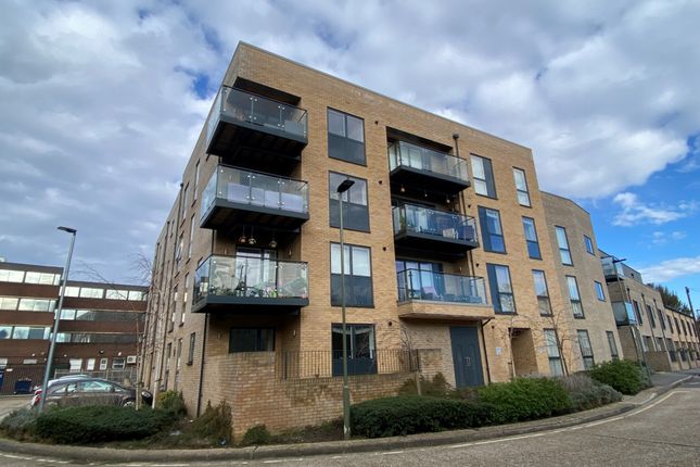 Thumbnail Flat for sale in Bruce Grove, Orpington