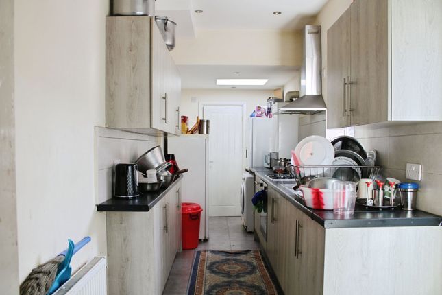 60 Bridge Road, Leicester photo 4